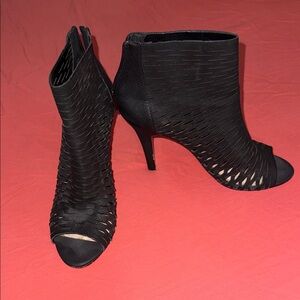 Vince Camuto Black Textured Heeled Boots